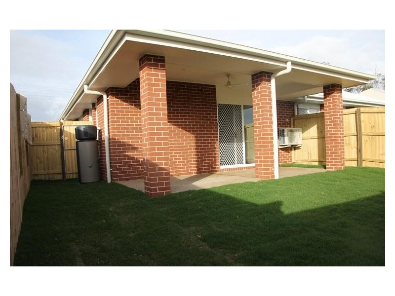 2/24 Arburry Crescent, Brassall QLD 4305