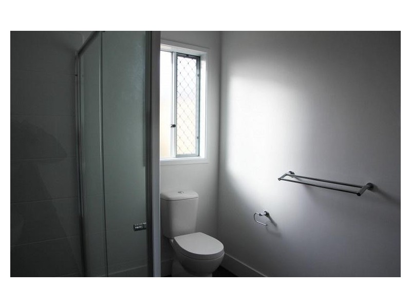 2/24 Arburry Crescent, Brassall QLD 4305