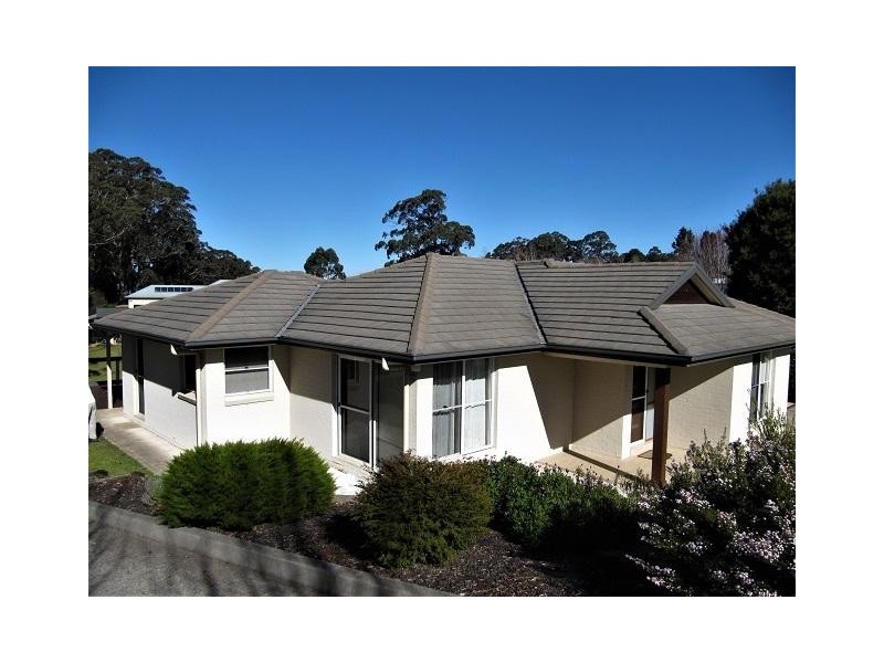 4 Robbie Burns Place, Bundanoon NSW 2578