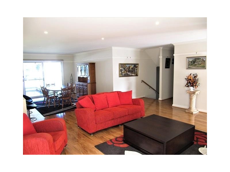 4 Robbie Burns Place, Bundanoon NSW 2578