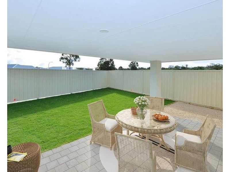 9 Marmora Vista, Dudley Park WA 6210