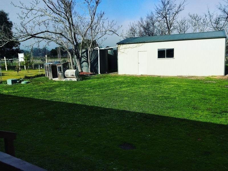 13 Main Street, Maindample VIC 3723