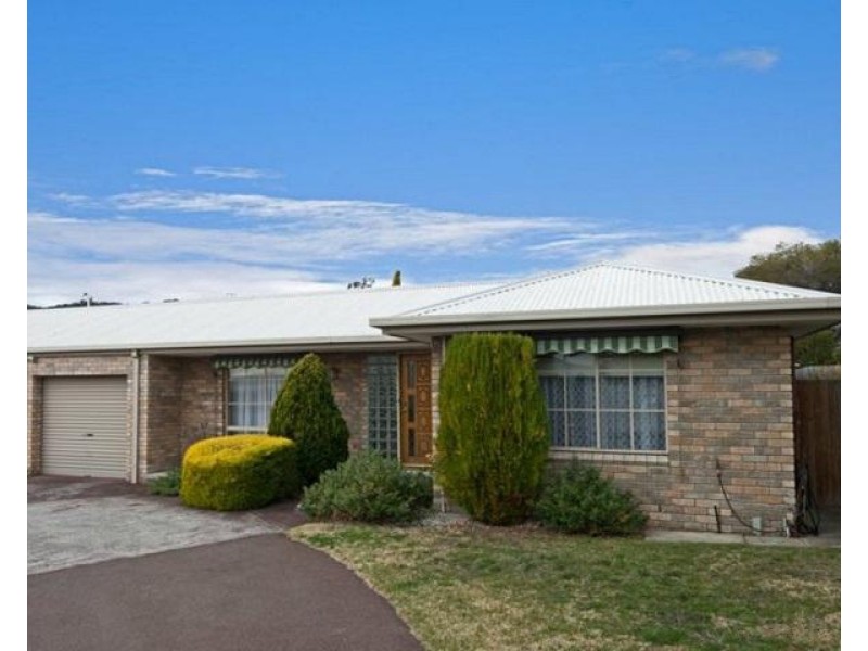 1/40 Topham Sreet, Rose Bay TAS 7015