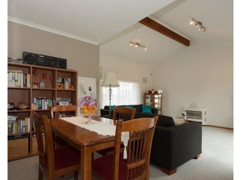 1/40 Topham Sreet, Rose Bay TAS 7015