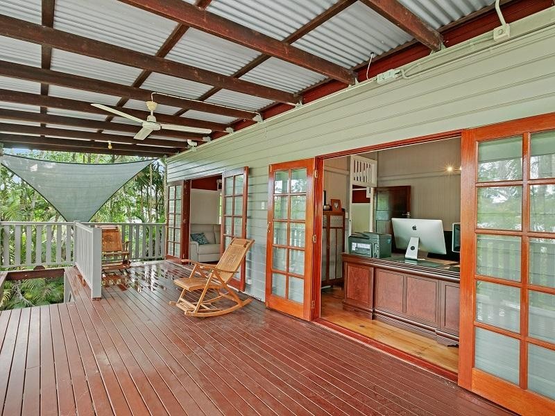 90 Charles Street, Manunda QLD 4870