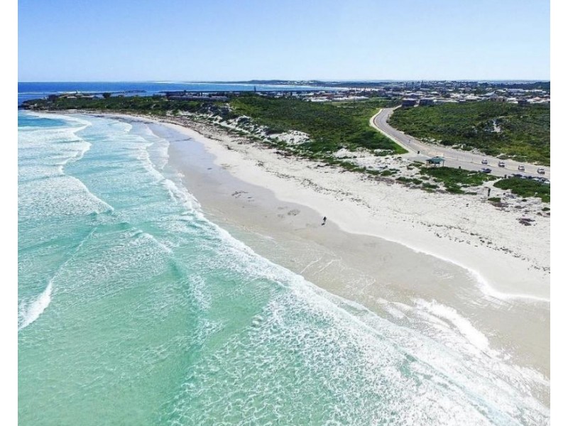 1 Grey Close, Dongara WA 6525