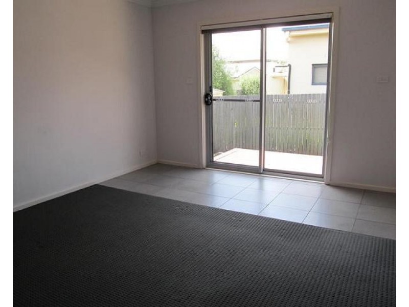 5 Buscombe Street, Forde ACT 2914