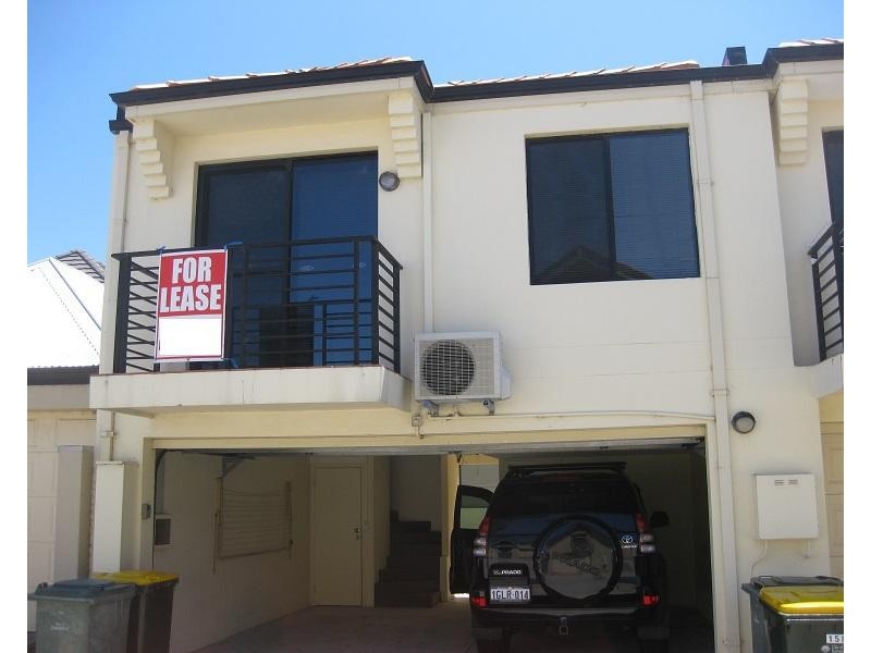 1/156 Lakeside Drive, Joondalup WA 6027
