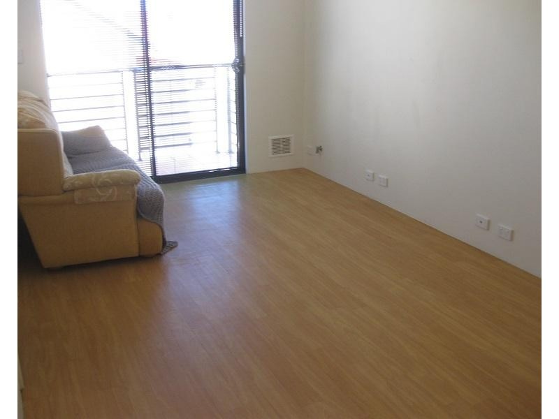 1/156 Lakeside Drive, Joondalup WA 6027