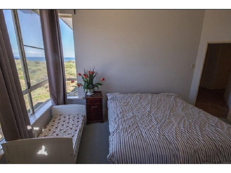 8 Chalmers Court, Mindarie WA 6030