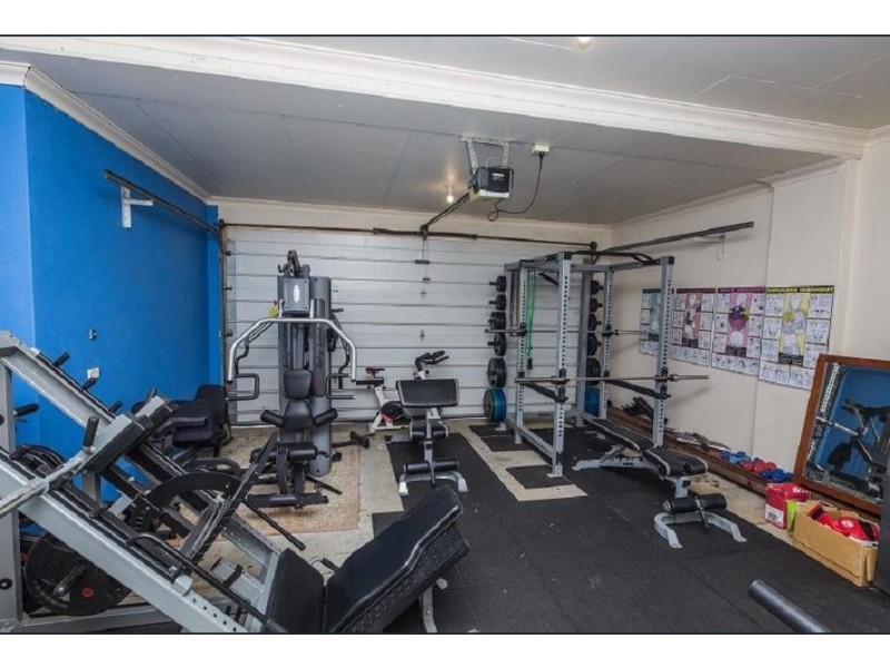 8 Chalmers Court, Mindarie WA 6030