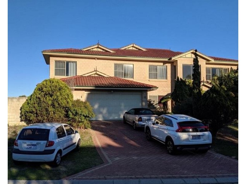 8 Chalmers Court, Mindarie WA 6030