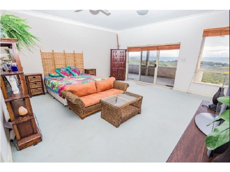 8 Chalmers Court, Mindarie WA 6030