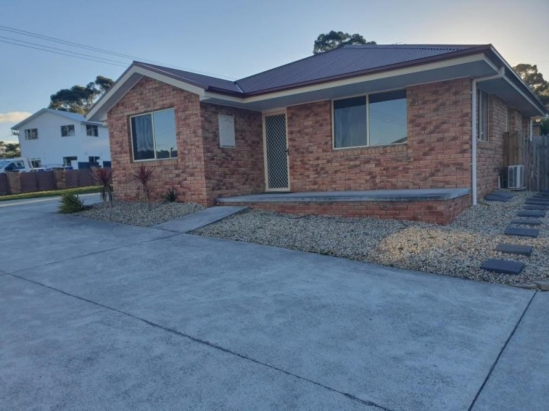 1/3 Home Avenue, Blackmans Bay TAS 7052