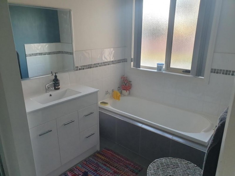 1/3 Home Avenue, Blackmans Bay TAS 7052