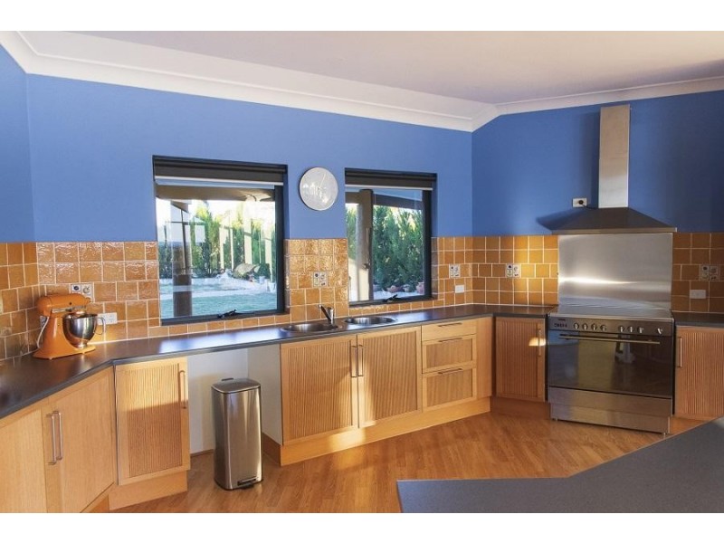 59 Flying Foam Way, Jurien Bay WA 6516