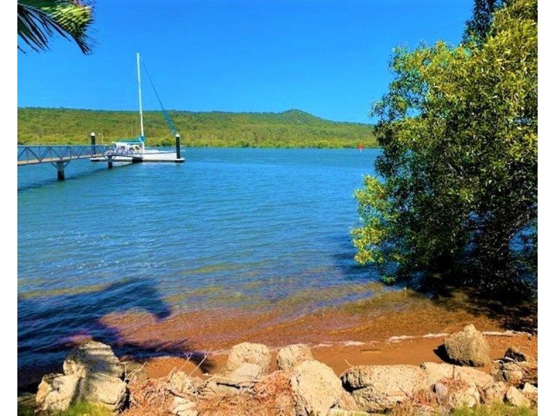 77 Wahine Drive, Russell Island QLD 4184