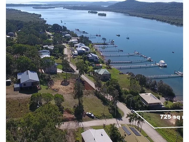 77 Wahine Drive, Russell Island QLD 4184