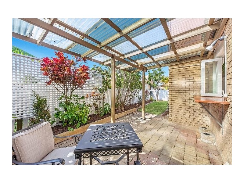 3/4 Christina Court, Mermaid Waters QLD 4218