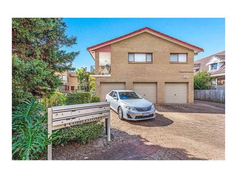 3/4 Christina Court, Mermaid Waters QLD 4218