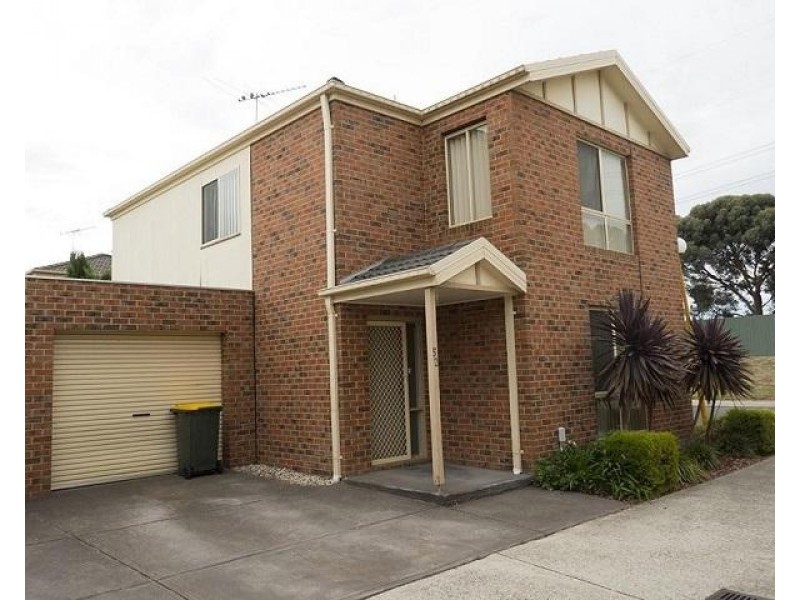 55/10 Village Avenue, Taylors Lakes VIC 3038