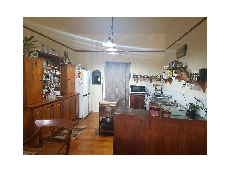 533 Gentle Annie Road, Ambrose QLD 4695