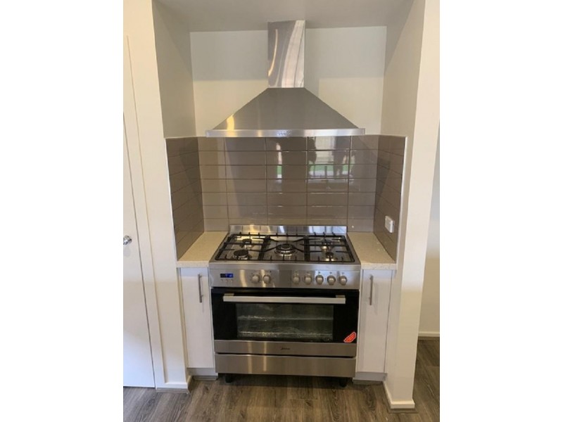 18 Grampians Avenue, Werribee VIC 3030