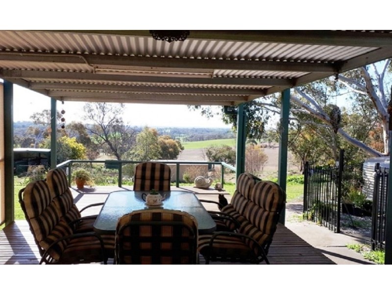 164 Maxwell Road, Goorambat VIC 3725