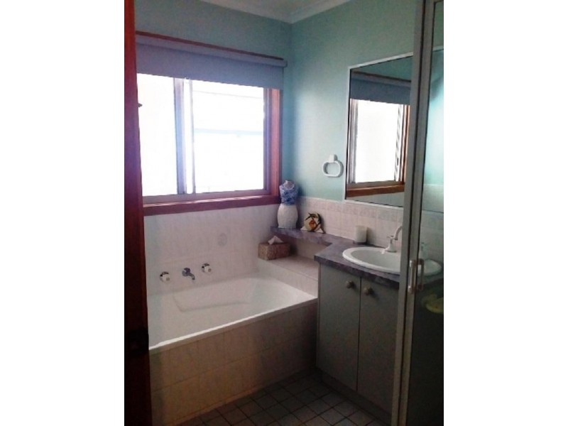 164 Maxwell Road, Goorambat VIC 3725