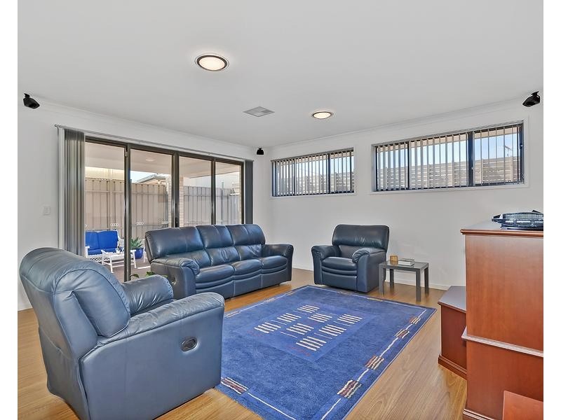 2 Netherby Avenue, Evanston Park SA 5116