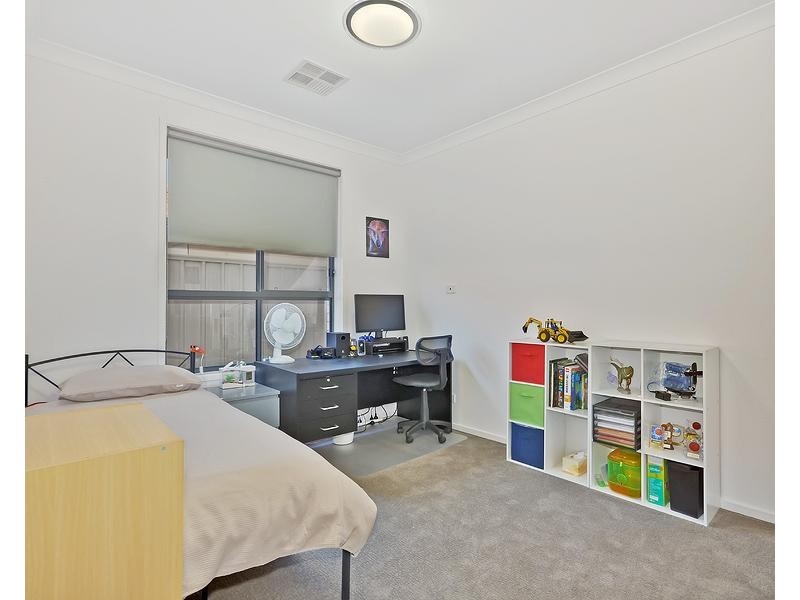 2 Netherby Avenue, Evanston Park SA 5116