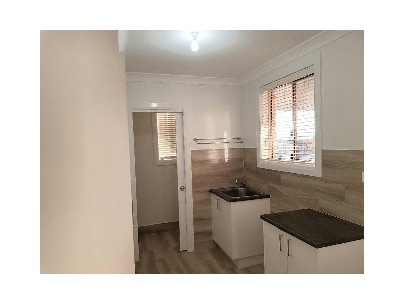 87 Kearneys Drive, Orange NSW 2800