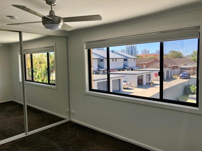 1/9 Aquila Court, Mermaid Waters QLD 4218