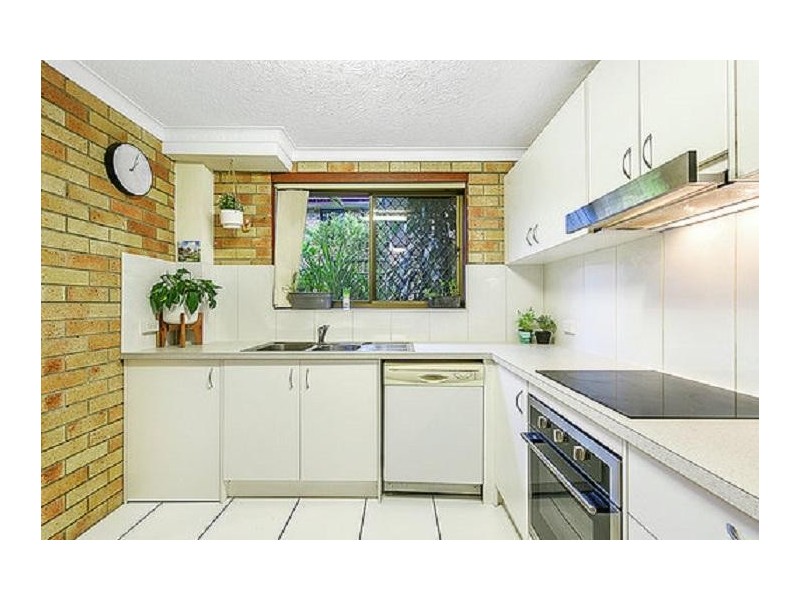 9/55 Duet Drive, Mermaid Waters QLD 4218