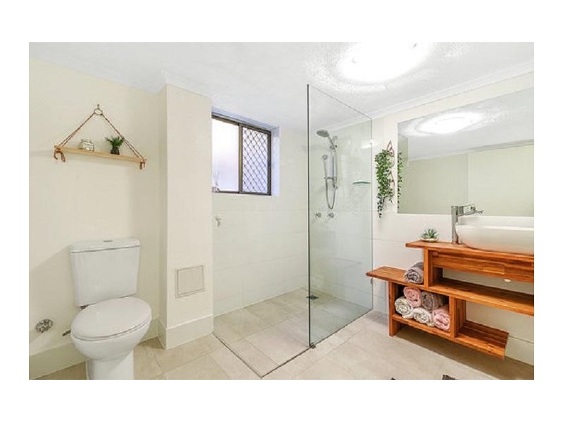 9/55 Duet Drive, Mermaid Waters QLD 4218