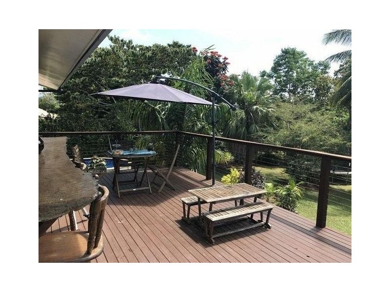 9 Butler Road, Bingil Bay QLD 4852