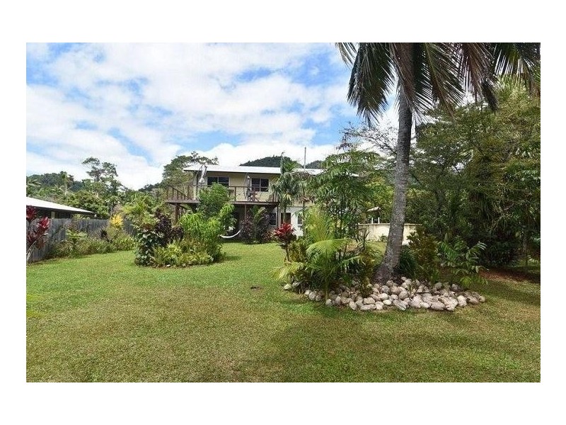 9 Butler Road, Bingil Bay QLD 4852