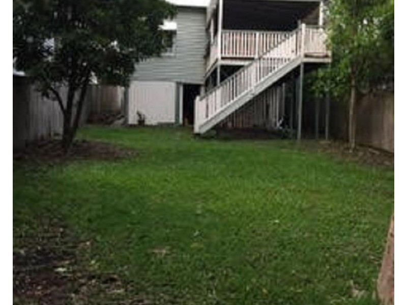 19 Fifth Avenue, Kedron QLD 4031