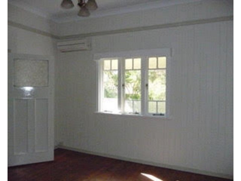 19 Fifth Avenue, Kedron QLD 4031