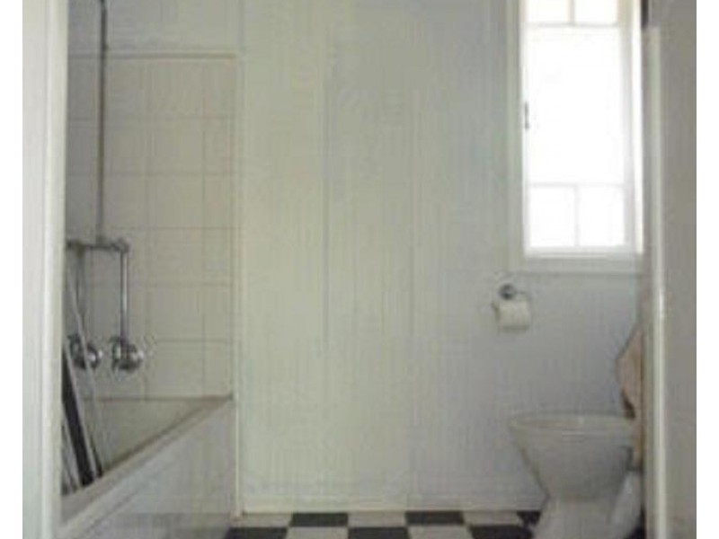 19 Fifth Avenue, Kedron QLD 4031