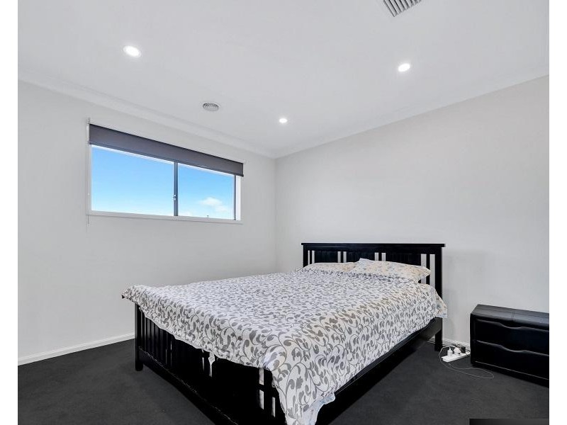 11 Perrin Circuit, Tarneit VIC 3029