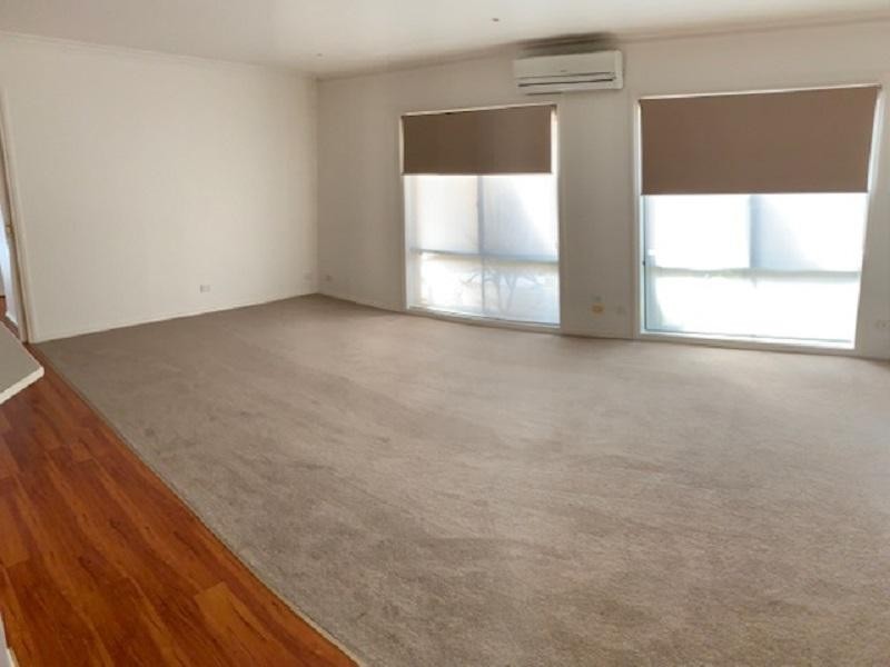19 St Clair Boulevard, Roxburgh Park VIC 3064