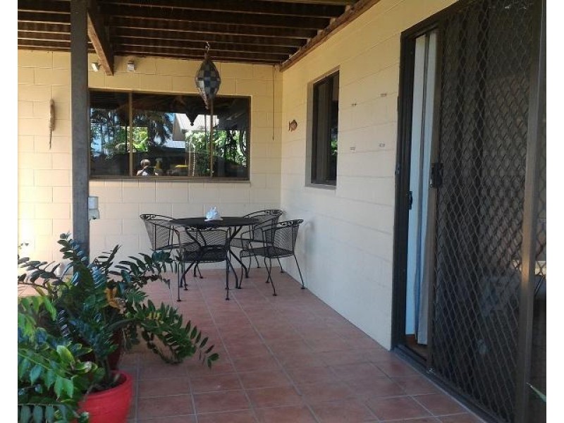 1/181 Harvey Road, Redlynch QLD 4870