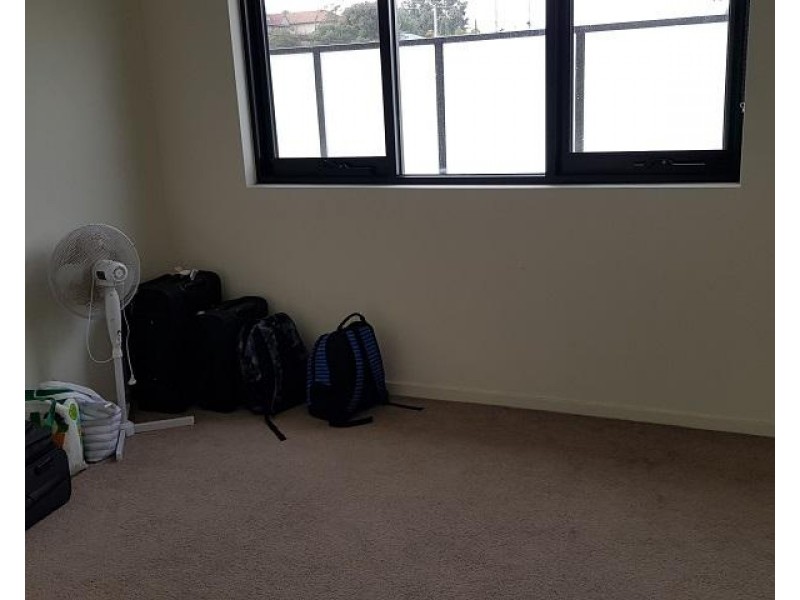2/366 Pascoe Vale Road, Strathmore VIC 3041