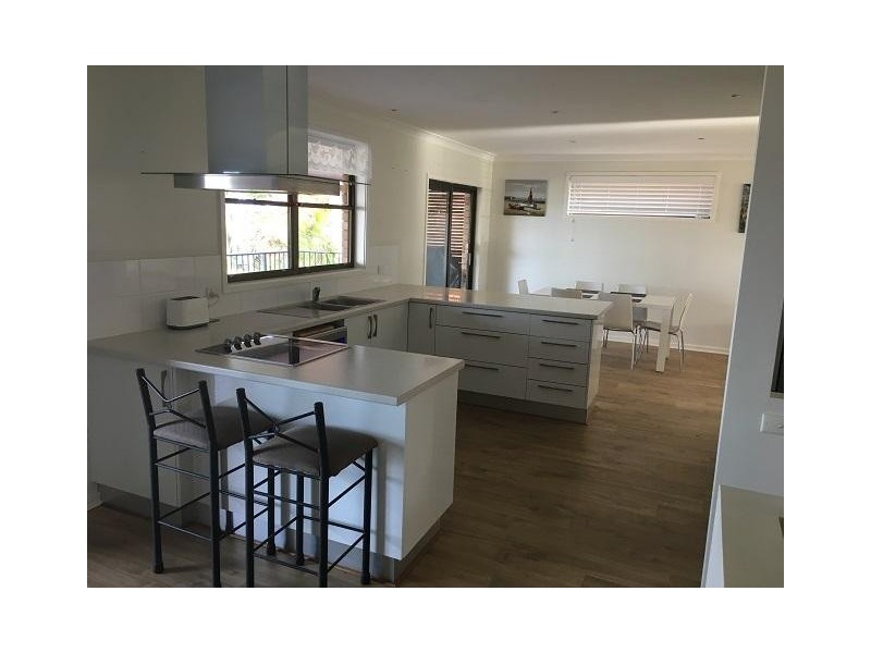 9 Stansfield Close, Coal Point NSW 2283