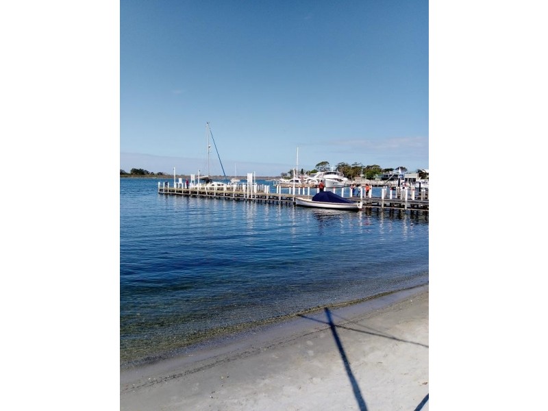 6 Banool Close, Metung VIC 3904