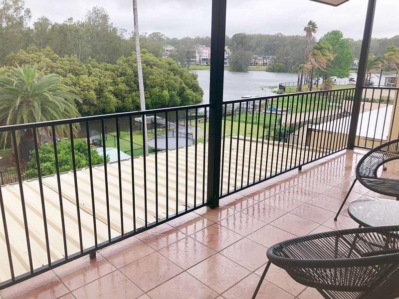 1/614 Henry Lawson Drive, East Hills NSW 2213