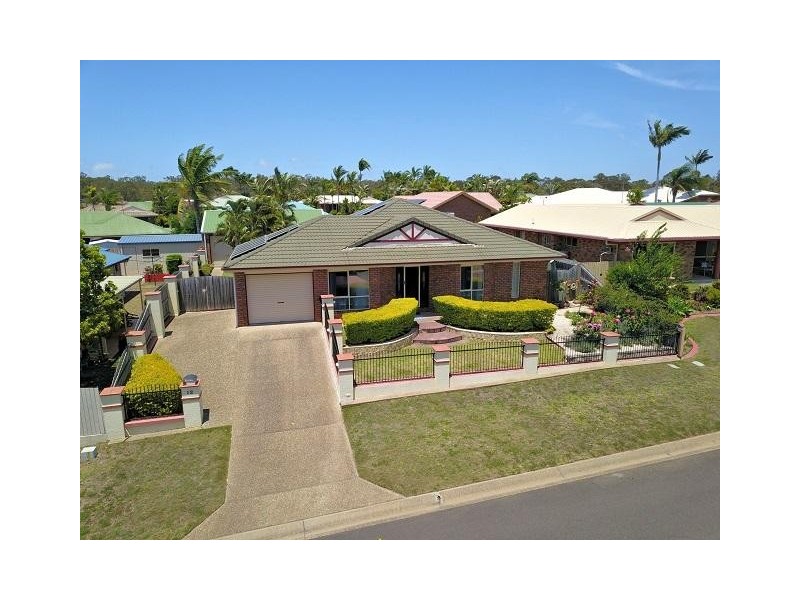 12 Tropicana Drive, Avoca QLD 4670