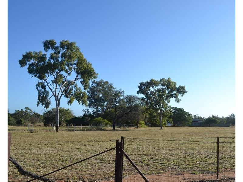19 Lynd Highway, (Charters Towers), Toll QLD 4820