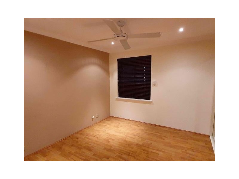 27 Hines Road, Hilton WA 6163